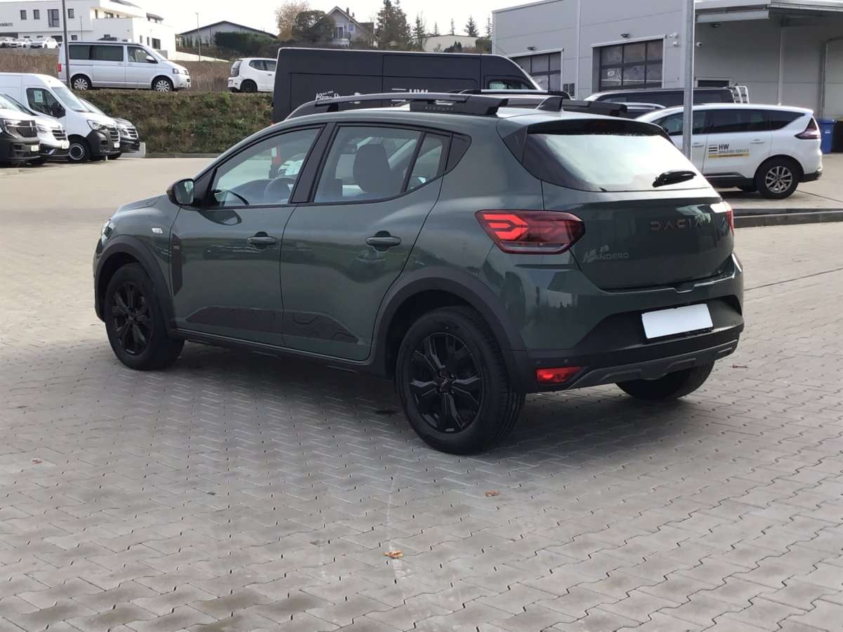 Fahrzeugbild eines Dacia Sandero