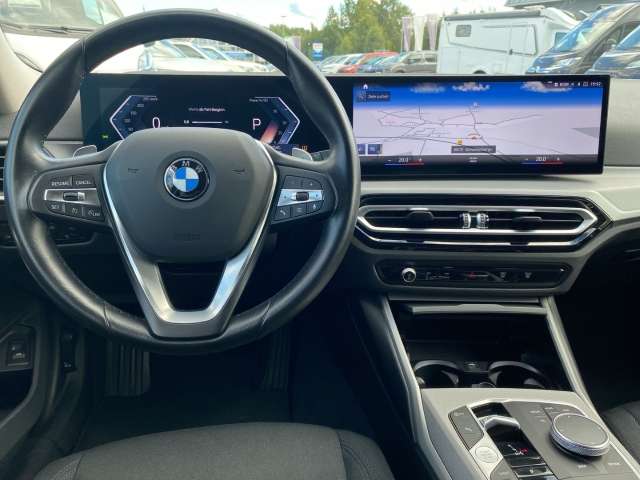 Fahrzeugbild eines BMW 3er-Reihe