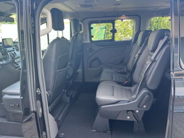 Fahrzeugbild eines Ford Tourneo Custom