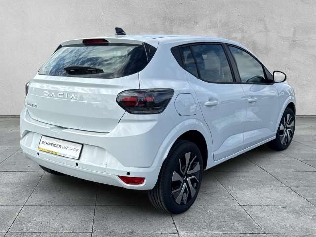 Fahrzeugbild eines Dacia Sandero