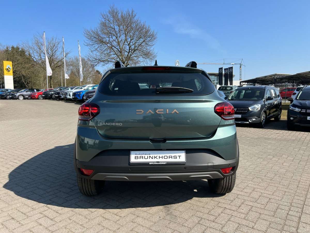 Fahrzeugbild eines Dacia Sandero