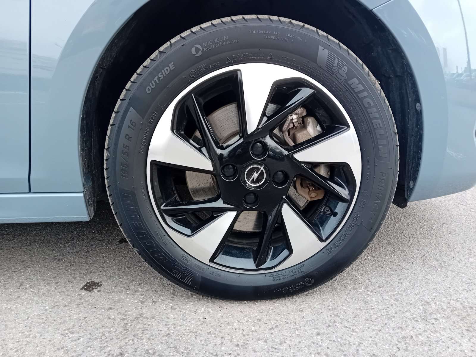 Fahrzeugbild eines Opel Corsa