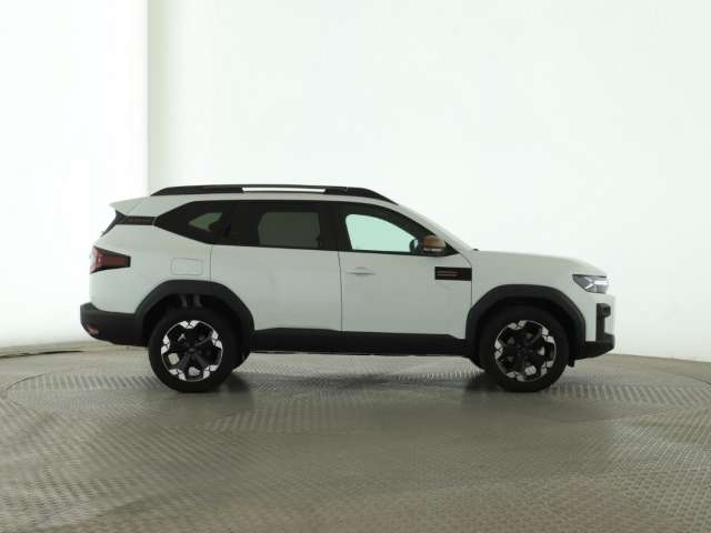 Fahrzeugbild eines Dacia Bigster