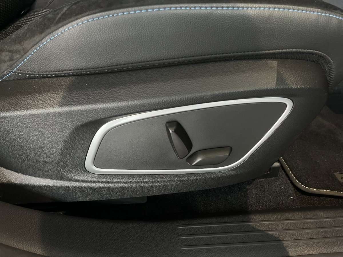 Fahrzeugbild eines Renault Austral