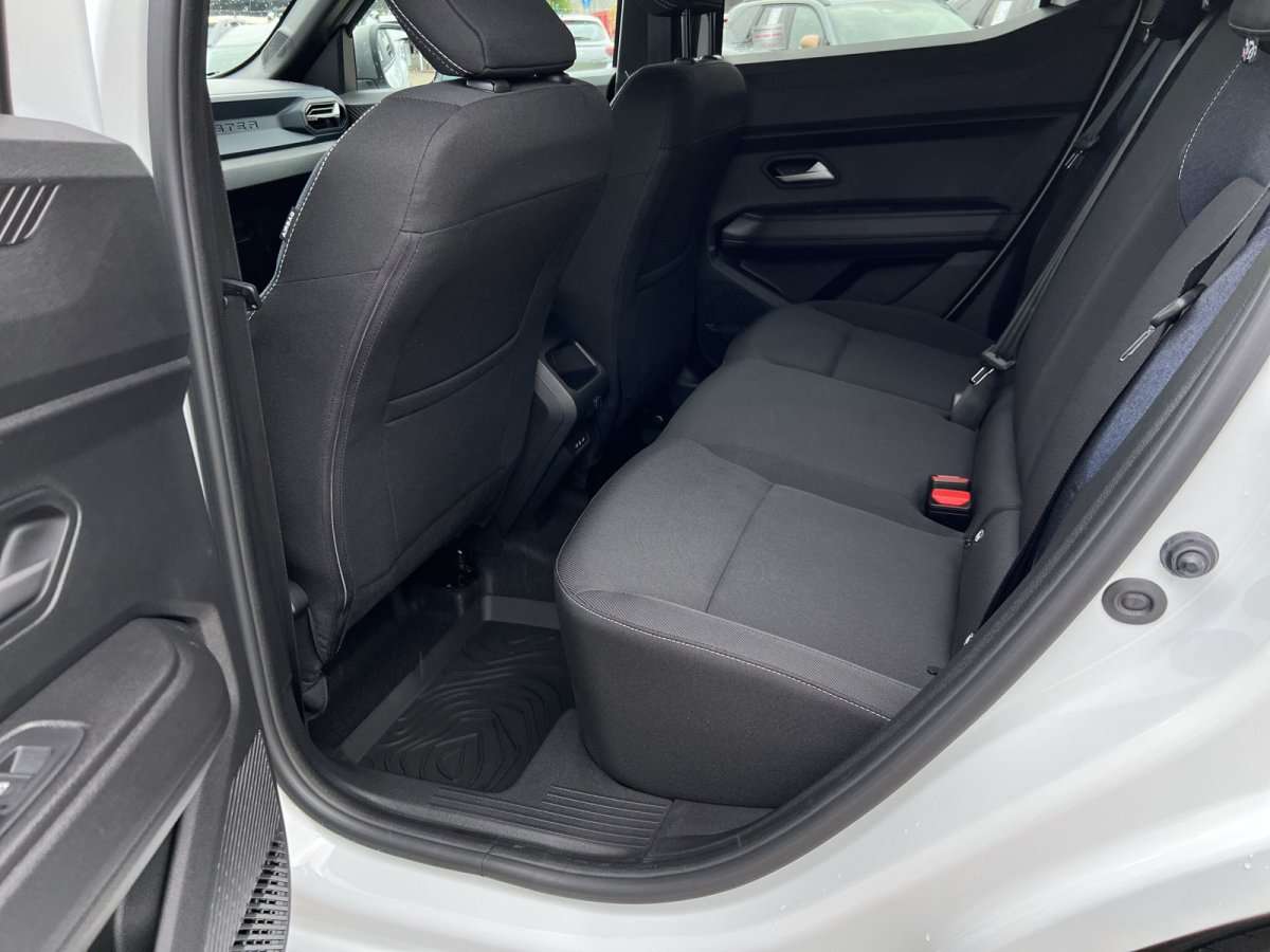 Fahrzeugbild eines Dacia Duster