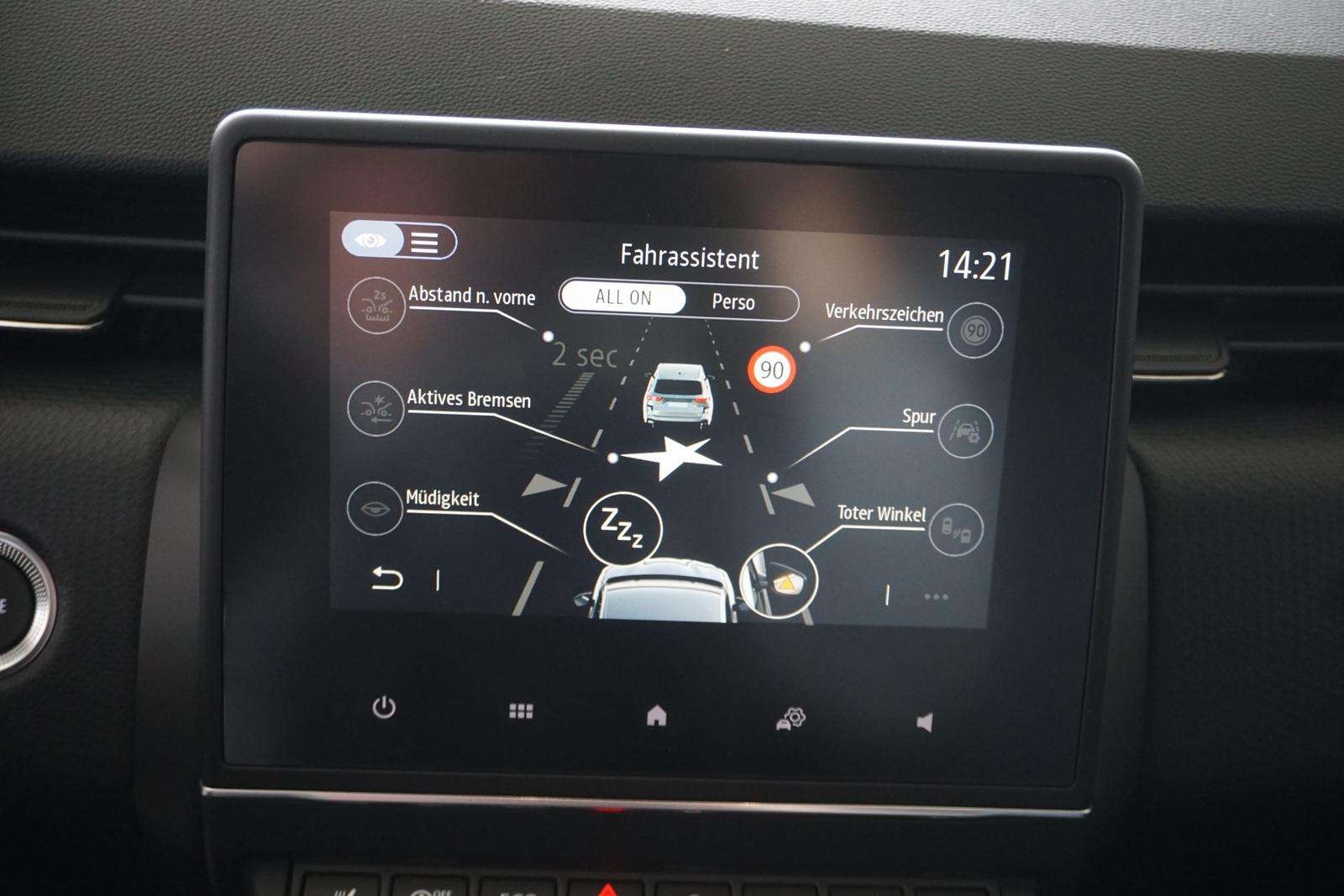 Fahrzeugbild eines Mitsubishi Colt