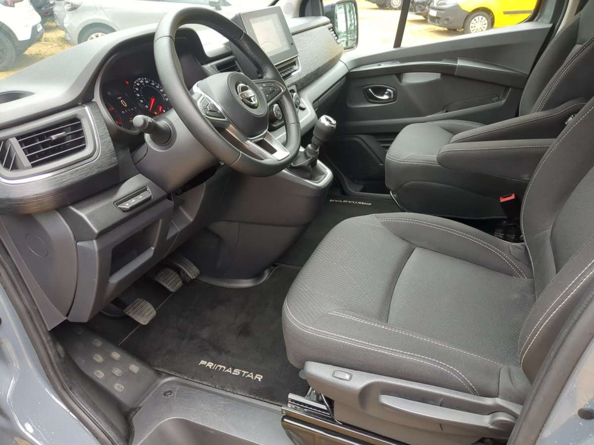 Fahrzeugbild eines Nissan Primastar