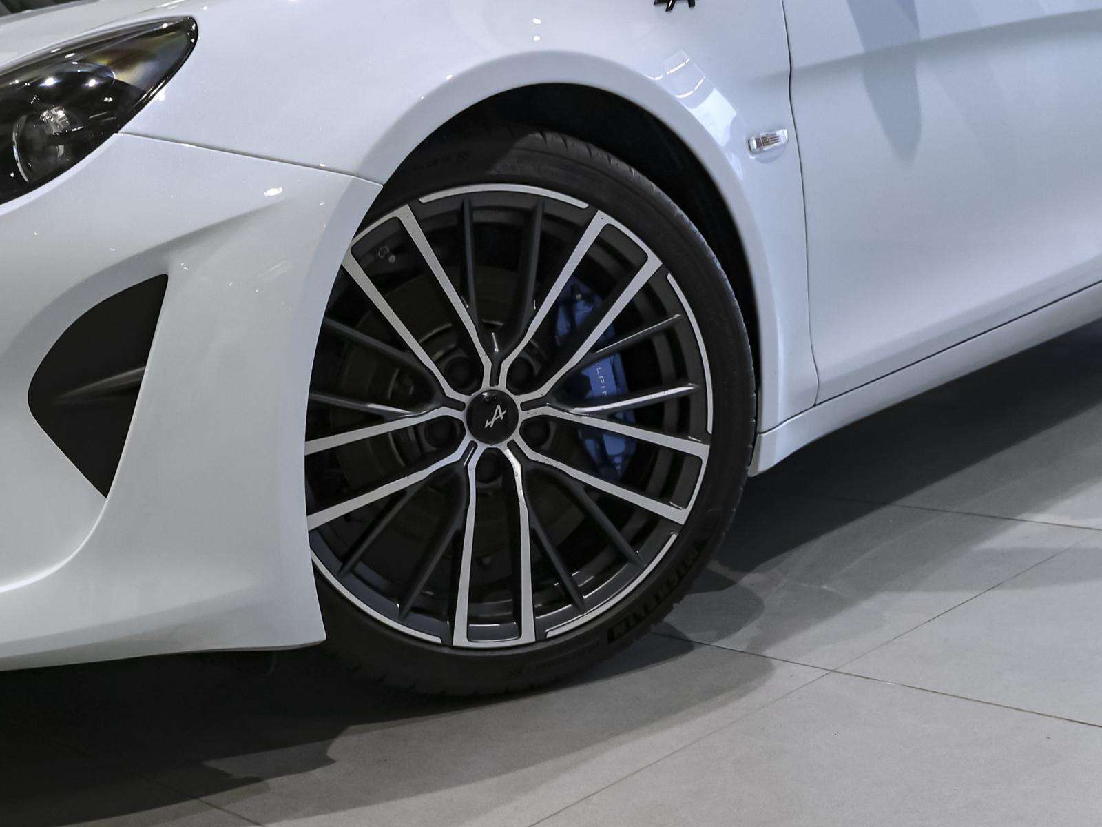 Fahrzeugbild eines Alpine A110