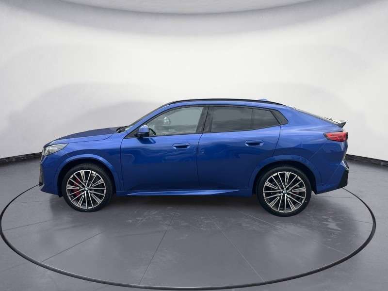 Fahrzeugbild eines BMW X2