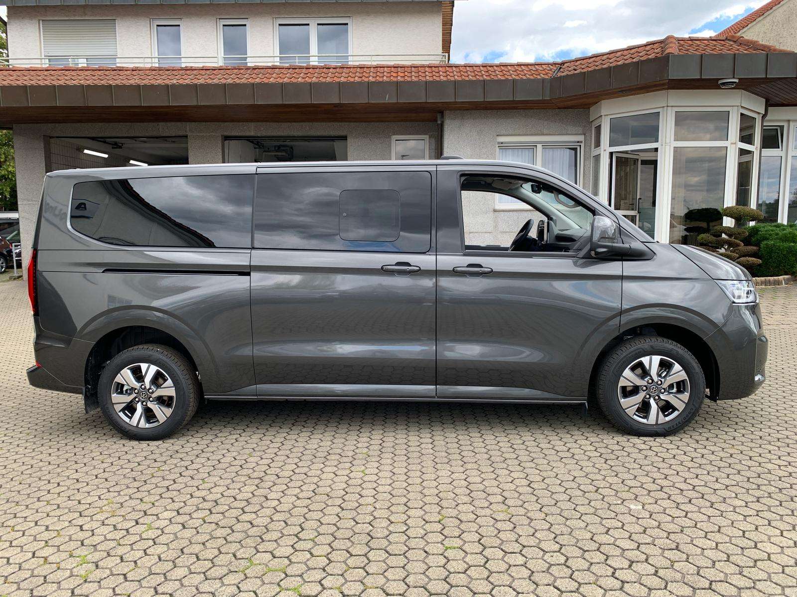 Fahrzeugbild eines Volkswagen Caravelle