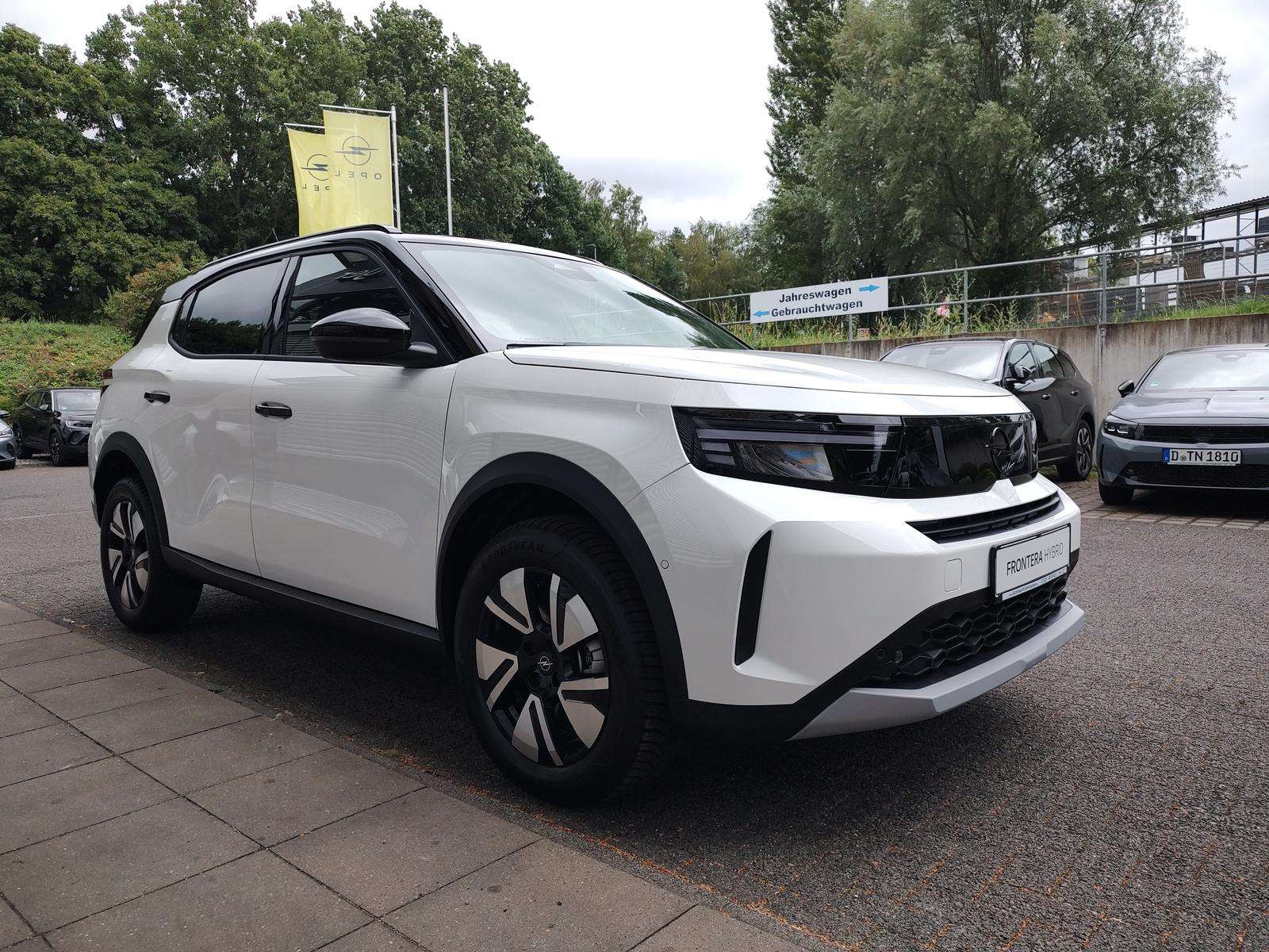 Fahrzeugbild eines Opel Frontera