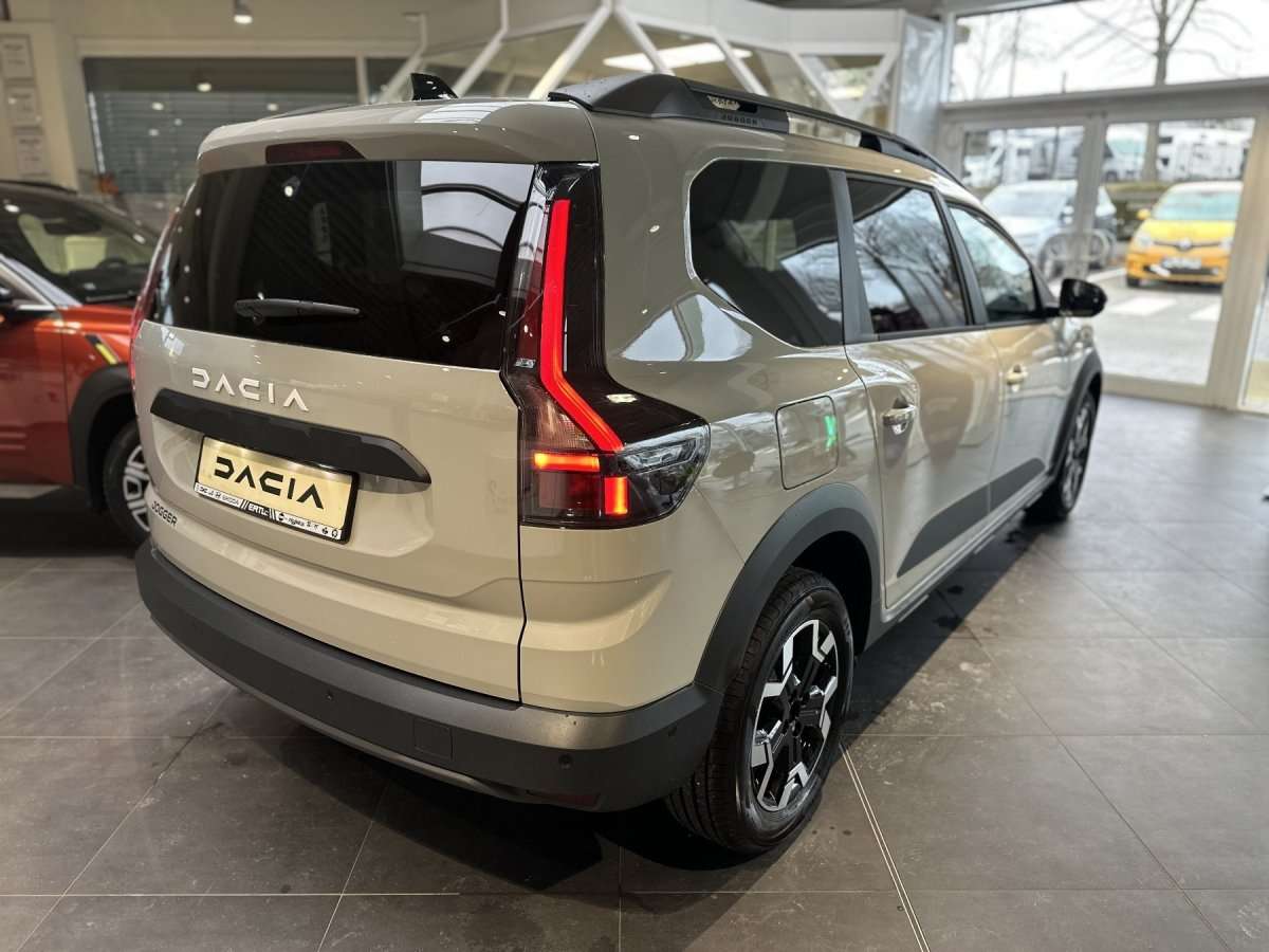 Fahrzeugbild eines Dacia Jogger