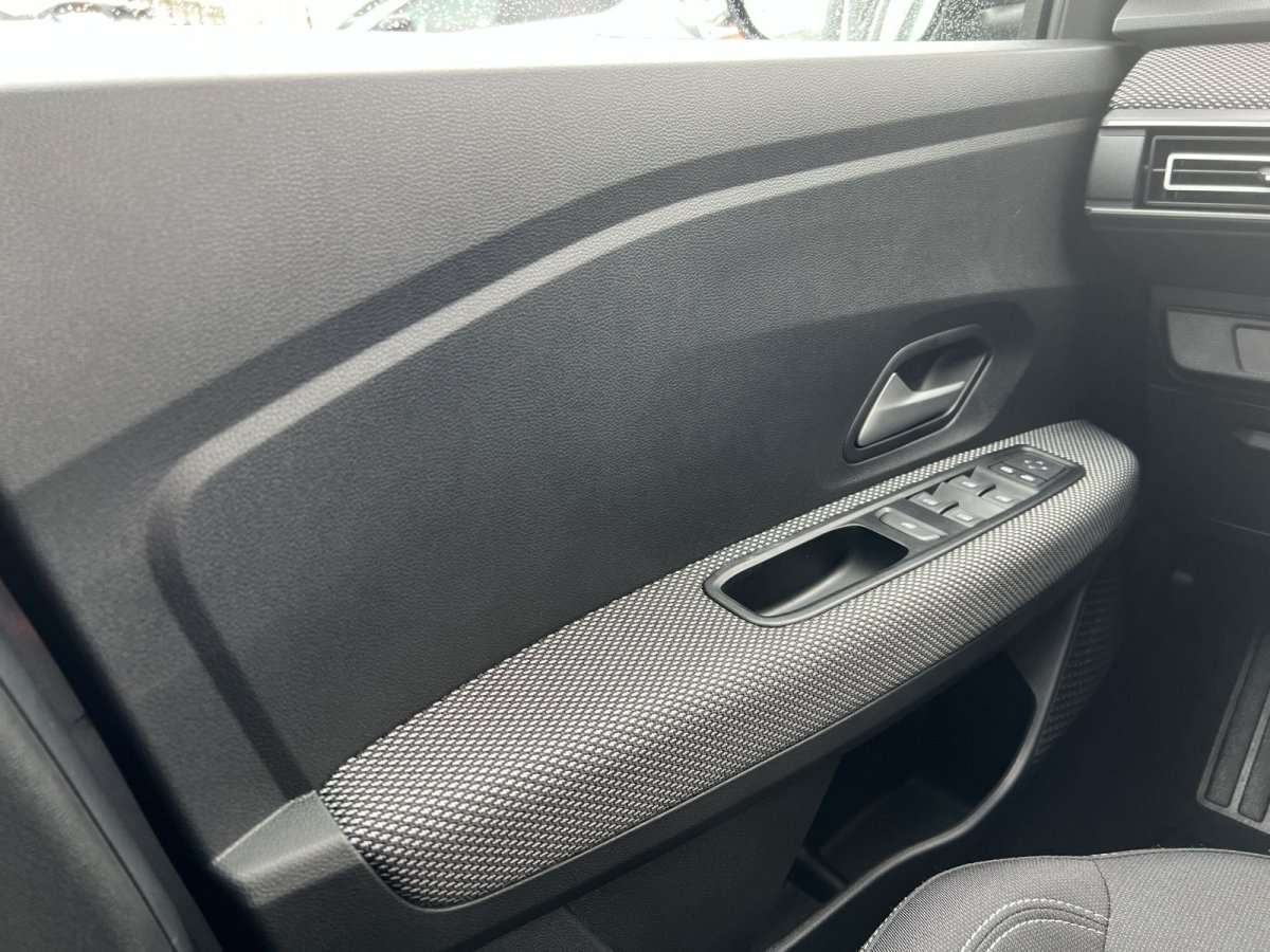 Fahrzeugbild eines Dacia Sandero