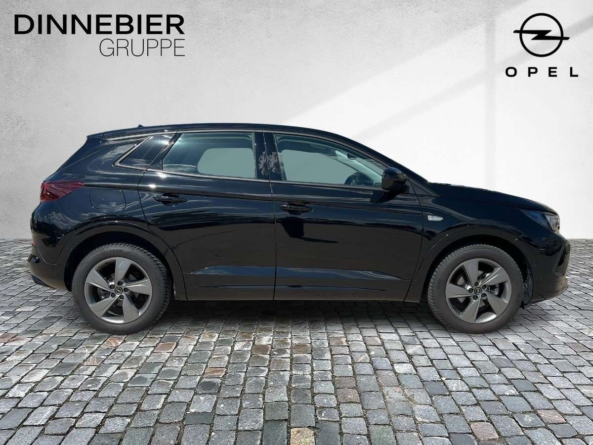 Fahrzeugbild eines Opel Grandland X