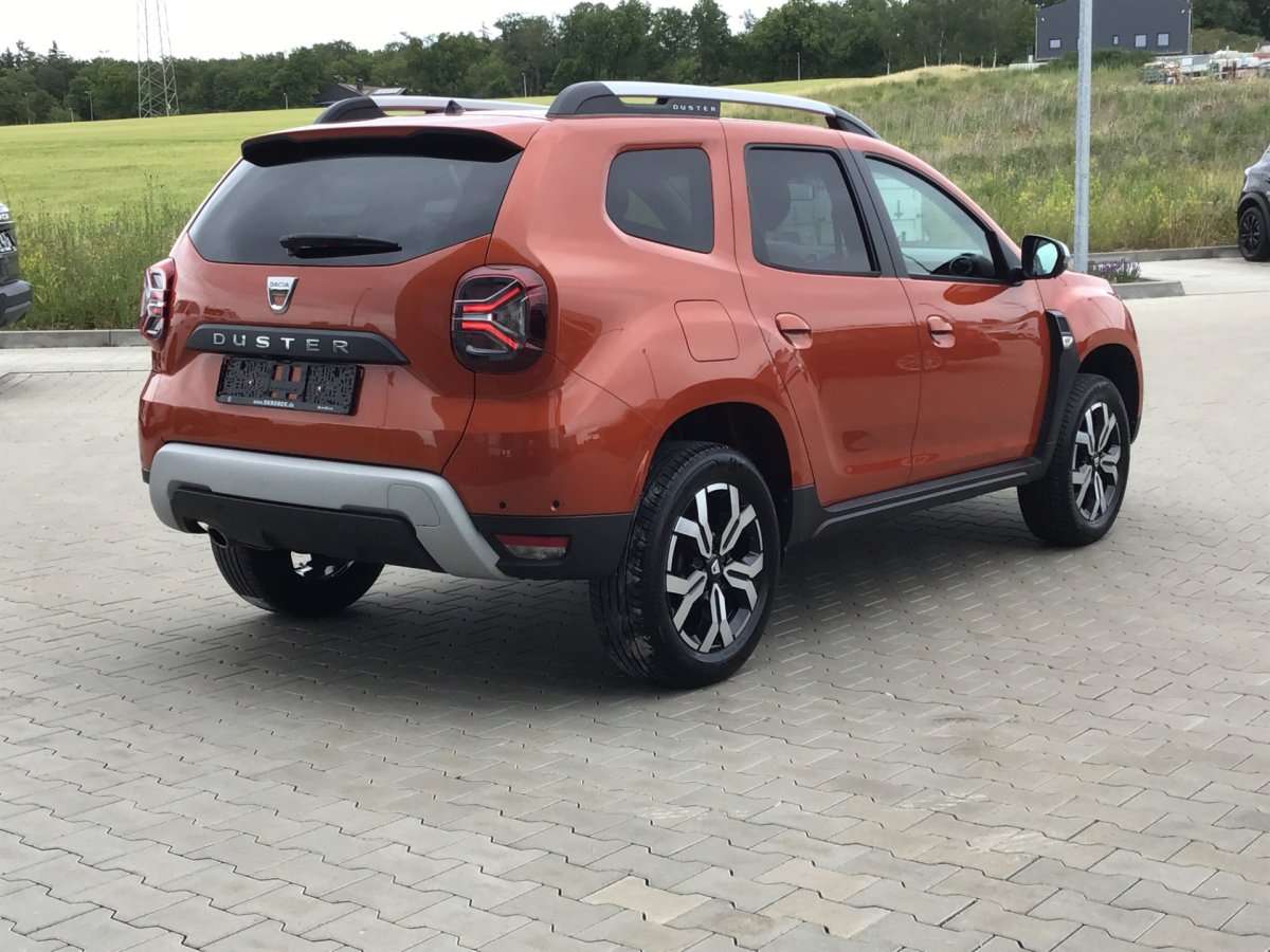 Fahrzeugbild eines Dacia Duster