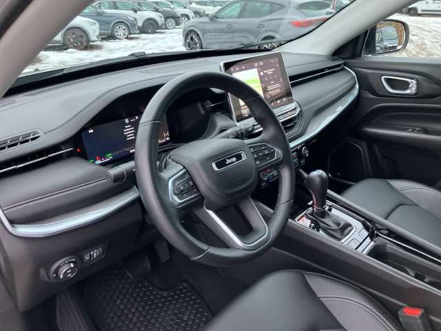 Fahrzeugbild eines Jeep Compass