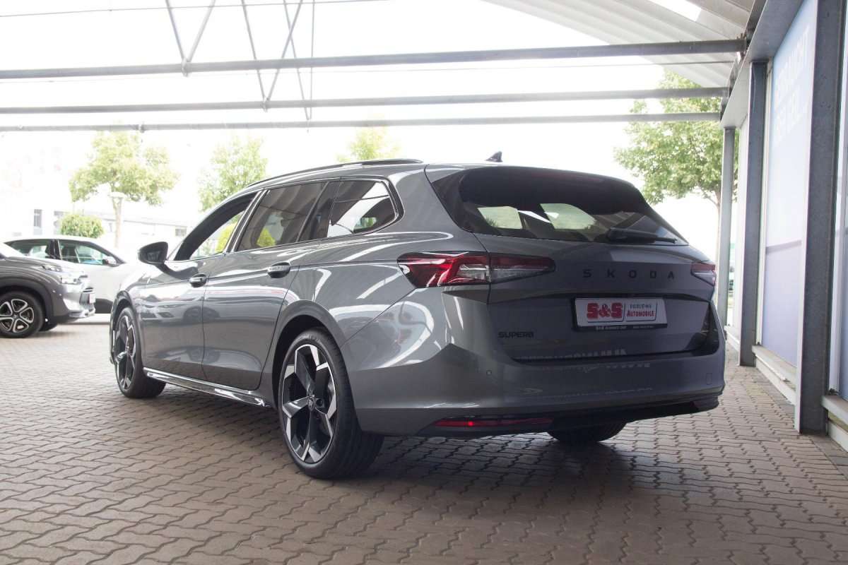 Fahrzeugbild eines Skoda Superb