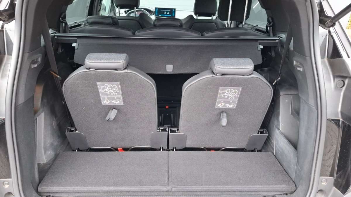 Fahrzeugbild eines Peugeot 5008