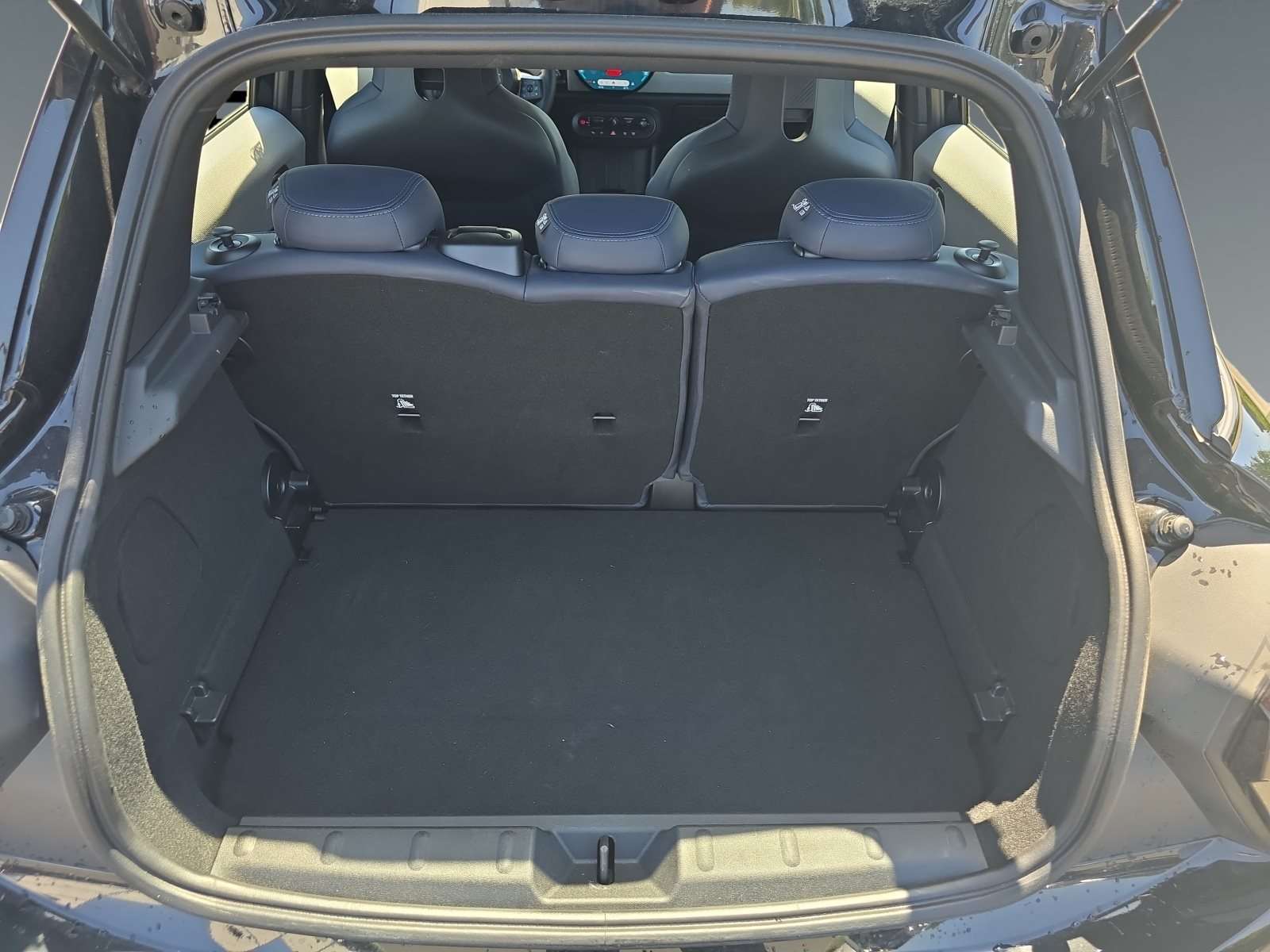 Fahrzeugbild eines MINI COOPER