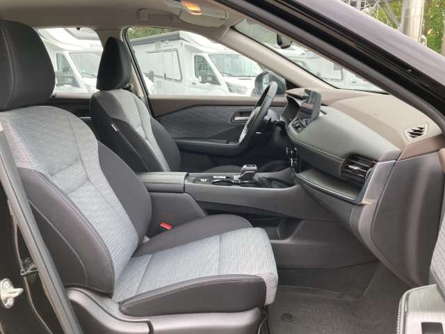 Fahrzeugbild eines Nissan X-TRAIL