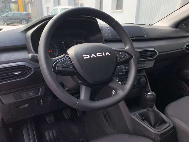 Fahrzeugbild eines Dacia Sandero
