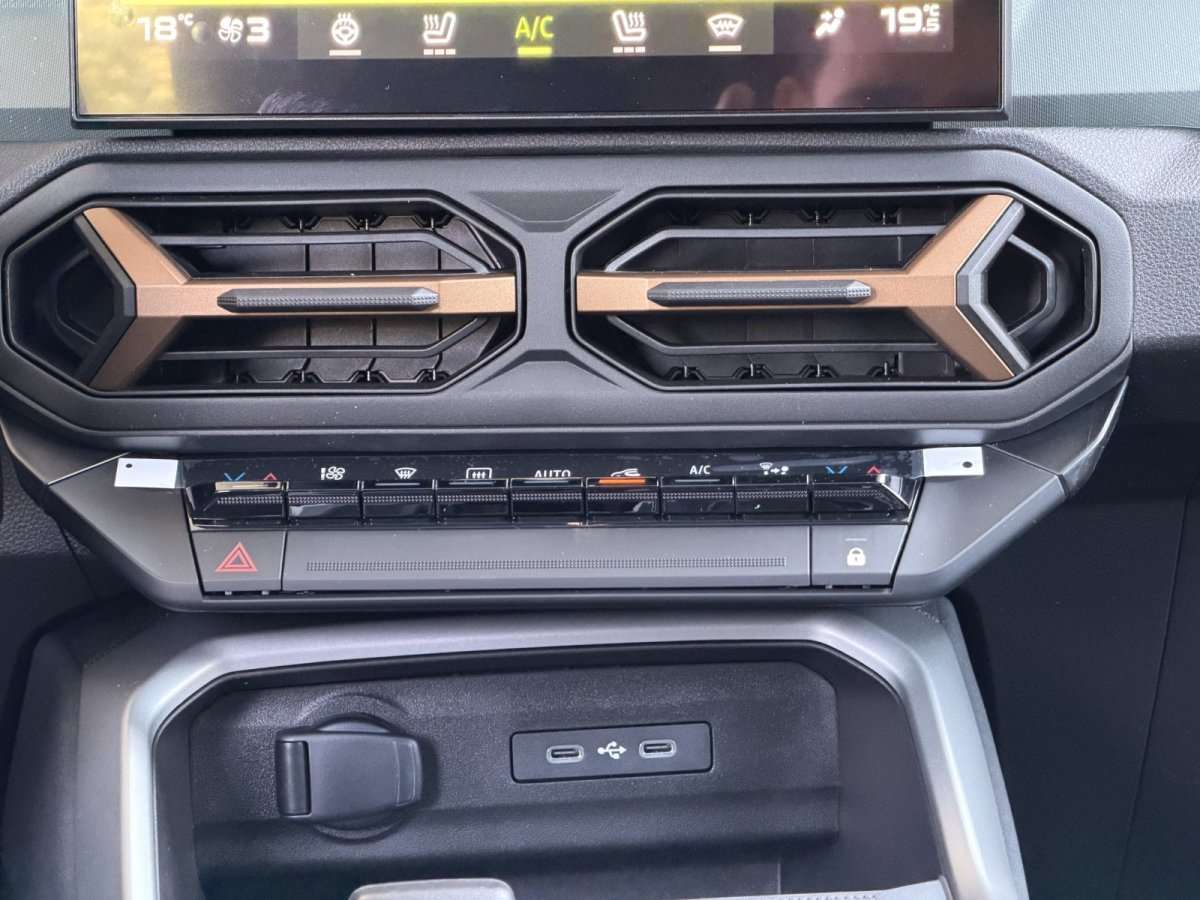 Fahrzeugbild eines Dacia Bigster