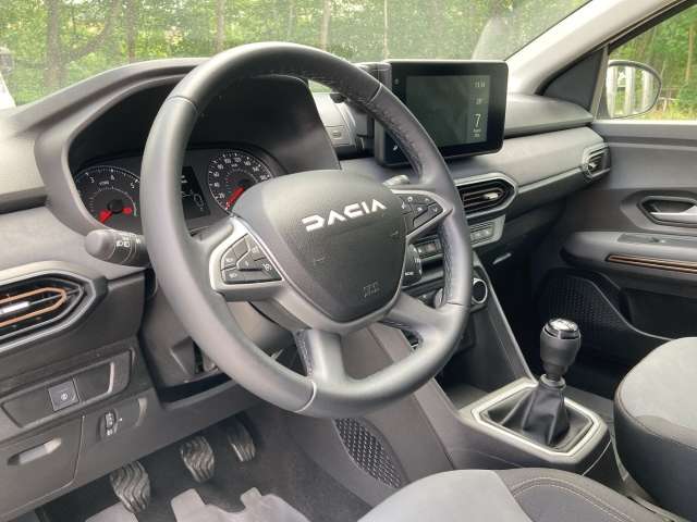 Fahrzeugbild eines Dacia Jogger