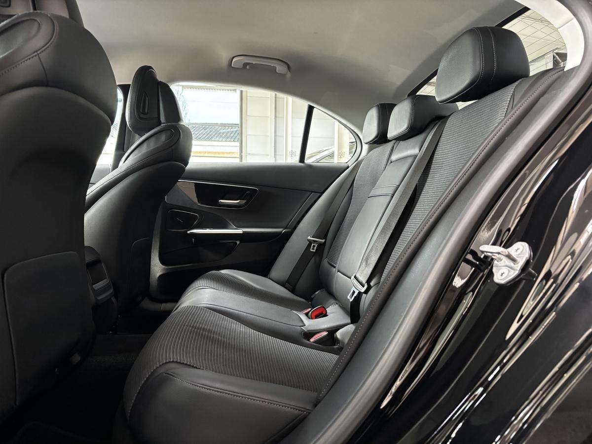 Fahrzeugbild eines Mercedes-Benz C-Klasse