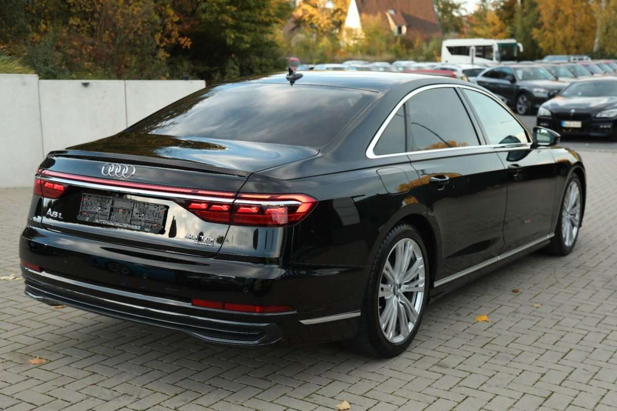 Fahrzeugbild eines Audi A8