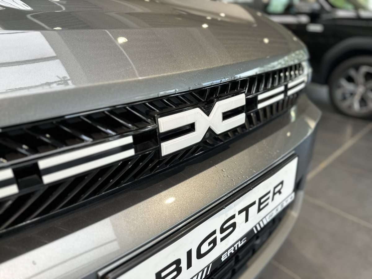 Fahrzeugbild eines Dacia Bigster