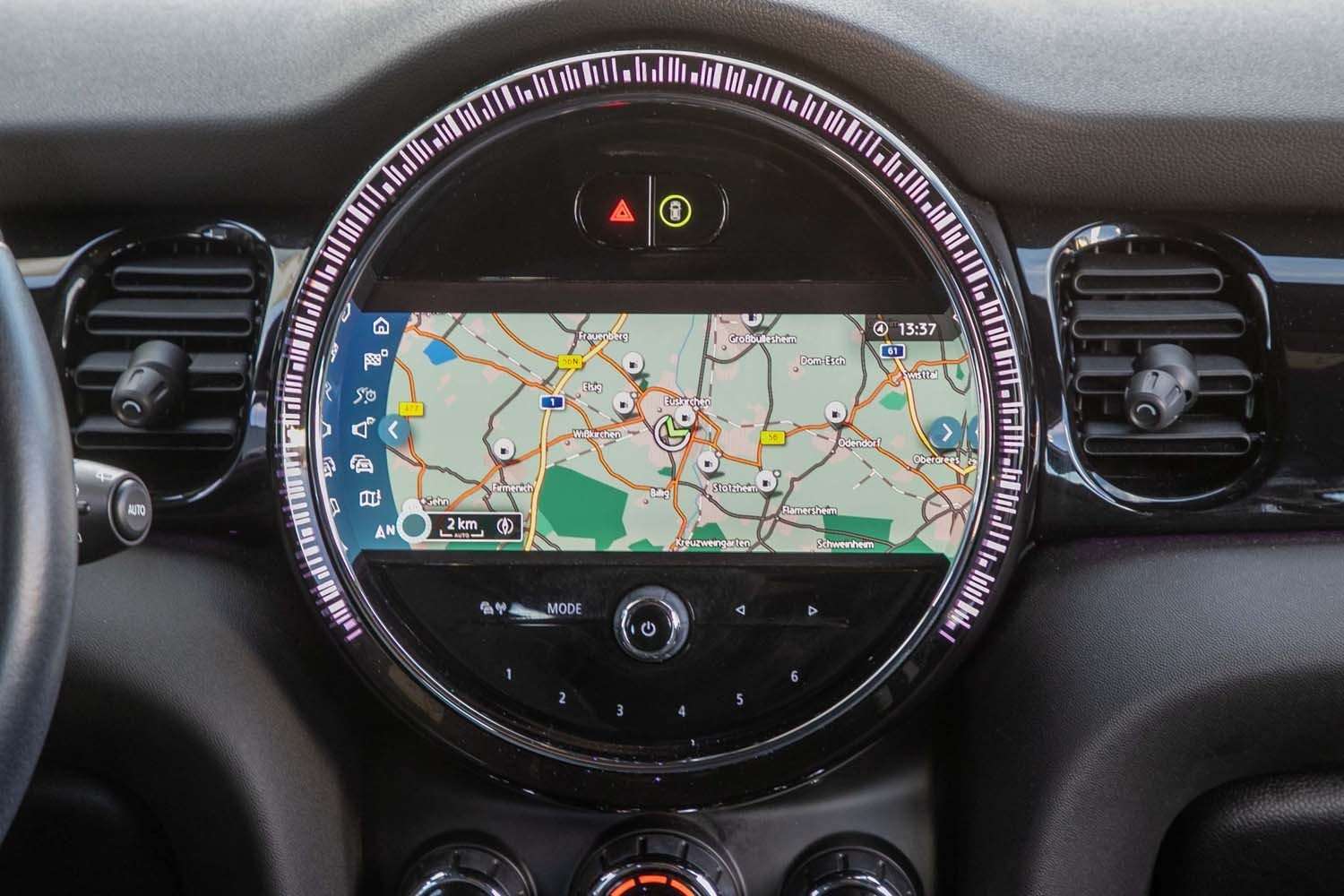Fahrzeugbild eines MINI COOPER