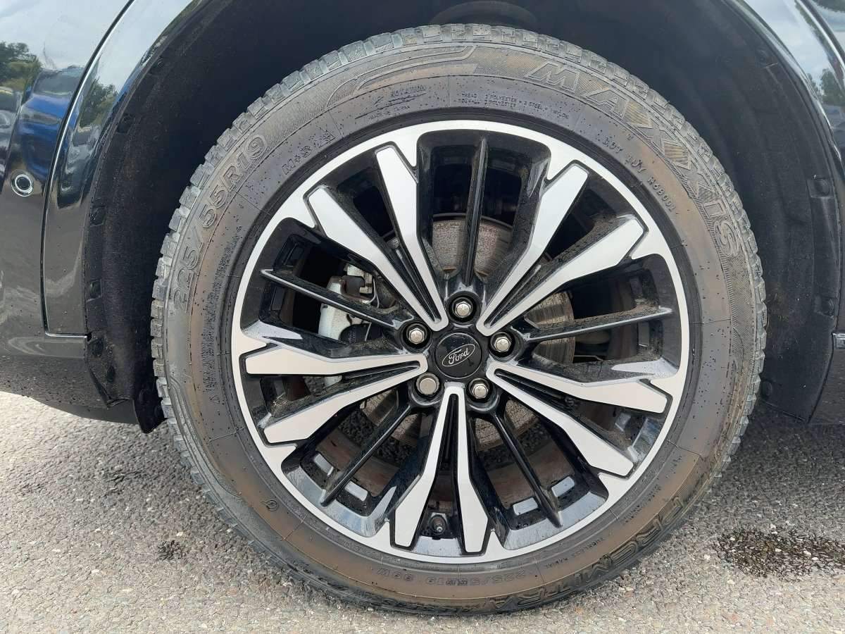 Fahrzeugbild eines Ford Kuga