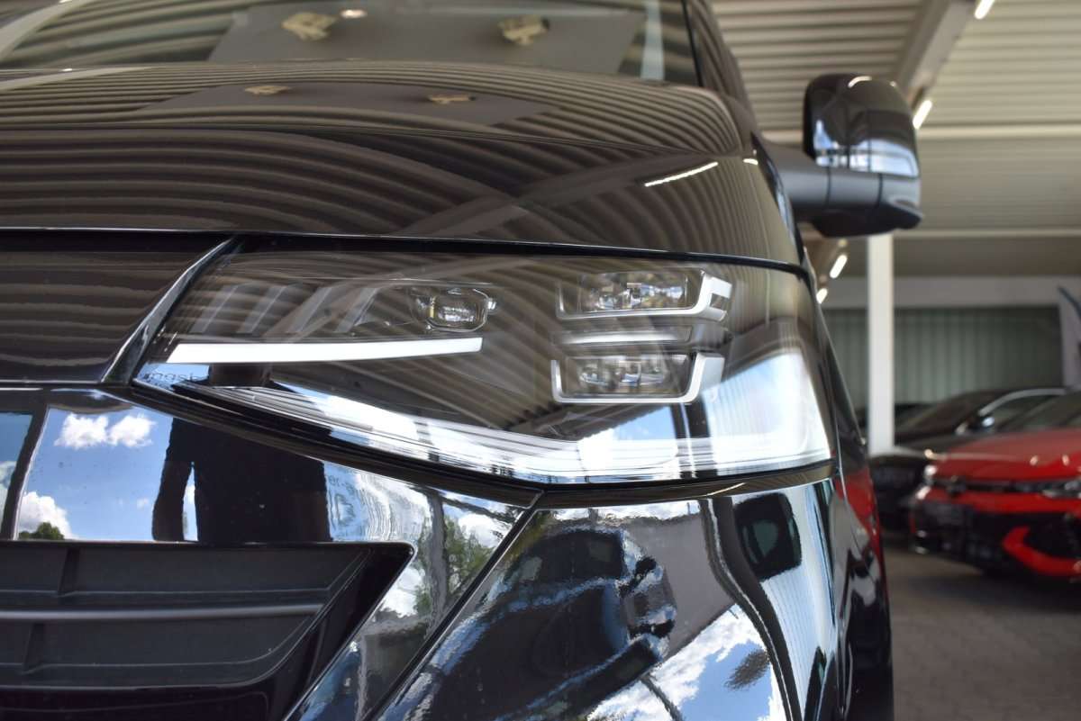 Fahrzeugbild eines Volkswagen Caravelle