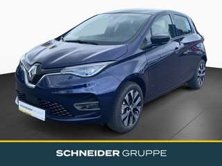 Schräge Frontansicht auf einen Renault ZOE , freigestellt