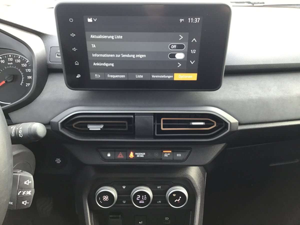 Fahrzeugbild eines Dacia Sandero