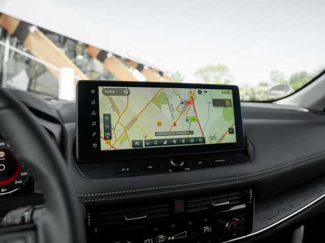 Fahrzeugbild eines Nissan X-TRAIL