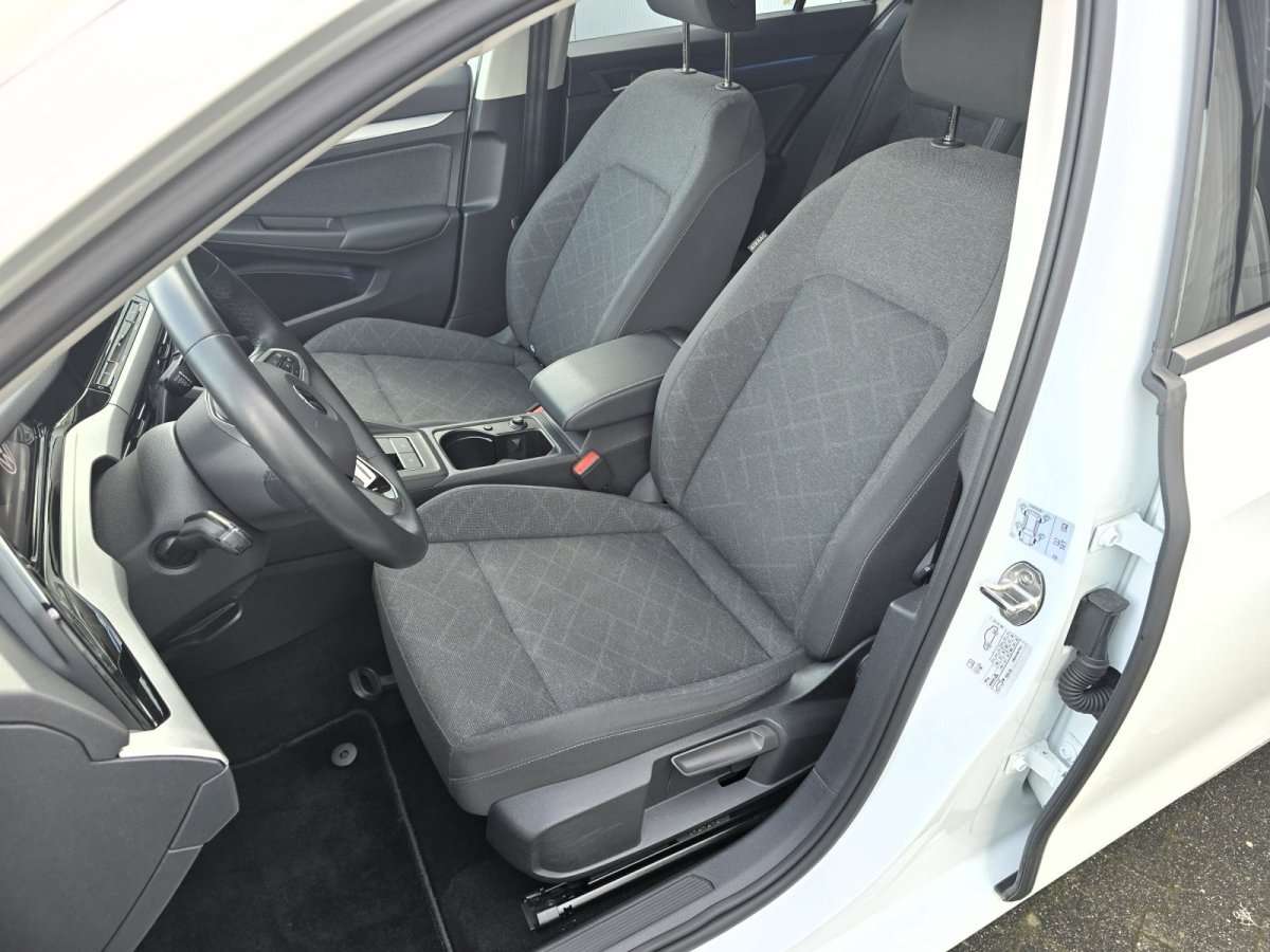 Fahrzeugbild eines Volkswagen Golf