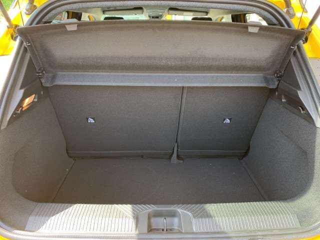 Fahrzeugbild eines Renault 5 E-TECH