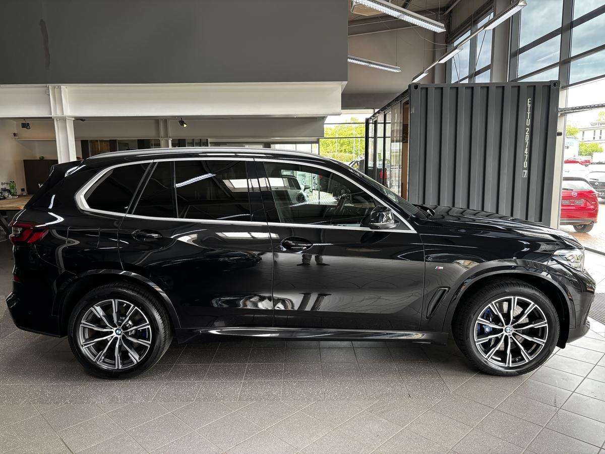 Fahrzeugbild eines BMW X5
