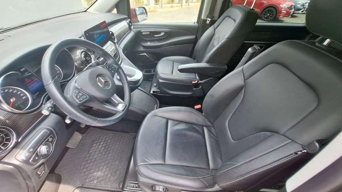 Fahrzeugbild eines Mercedes-Benz EQV