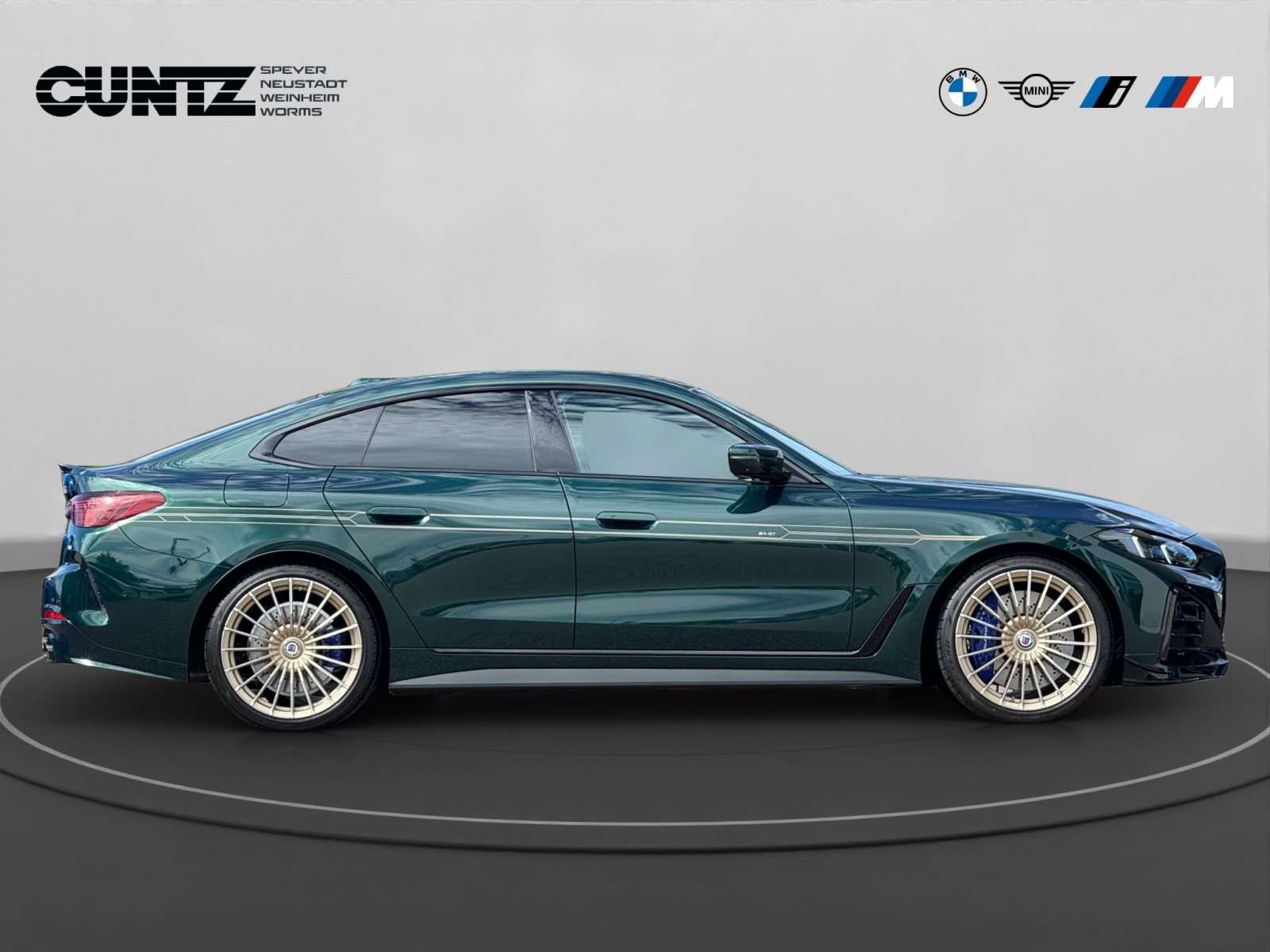 Fahrzeugbild eines Alpina B4