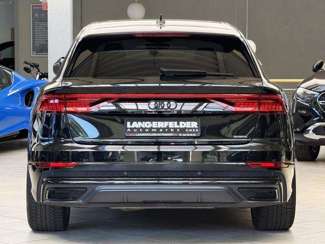 Fahrzeugbild eines Audi Q8