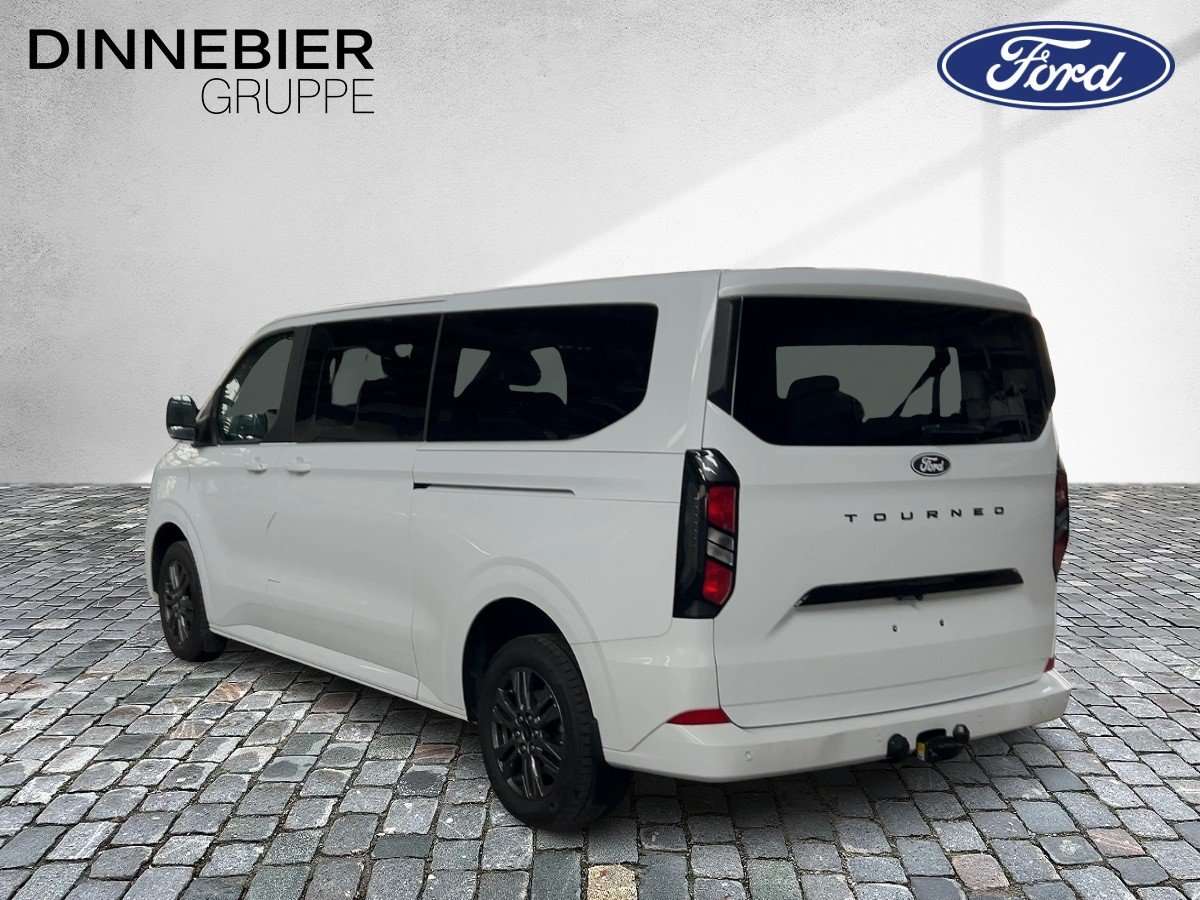 Fahrzeugbild eines Ford Tourneo Custom