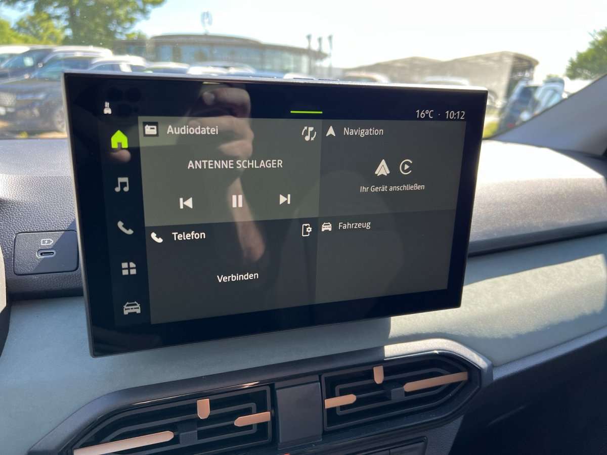 Fahrzeugbild eines Dacia Jogger