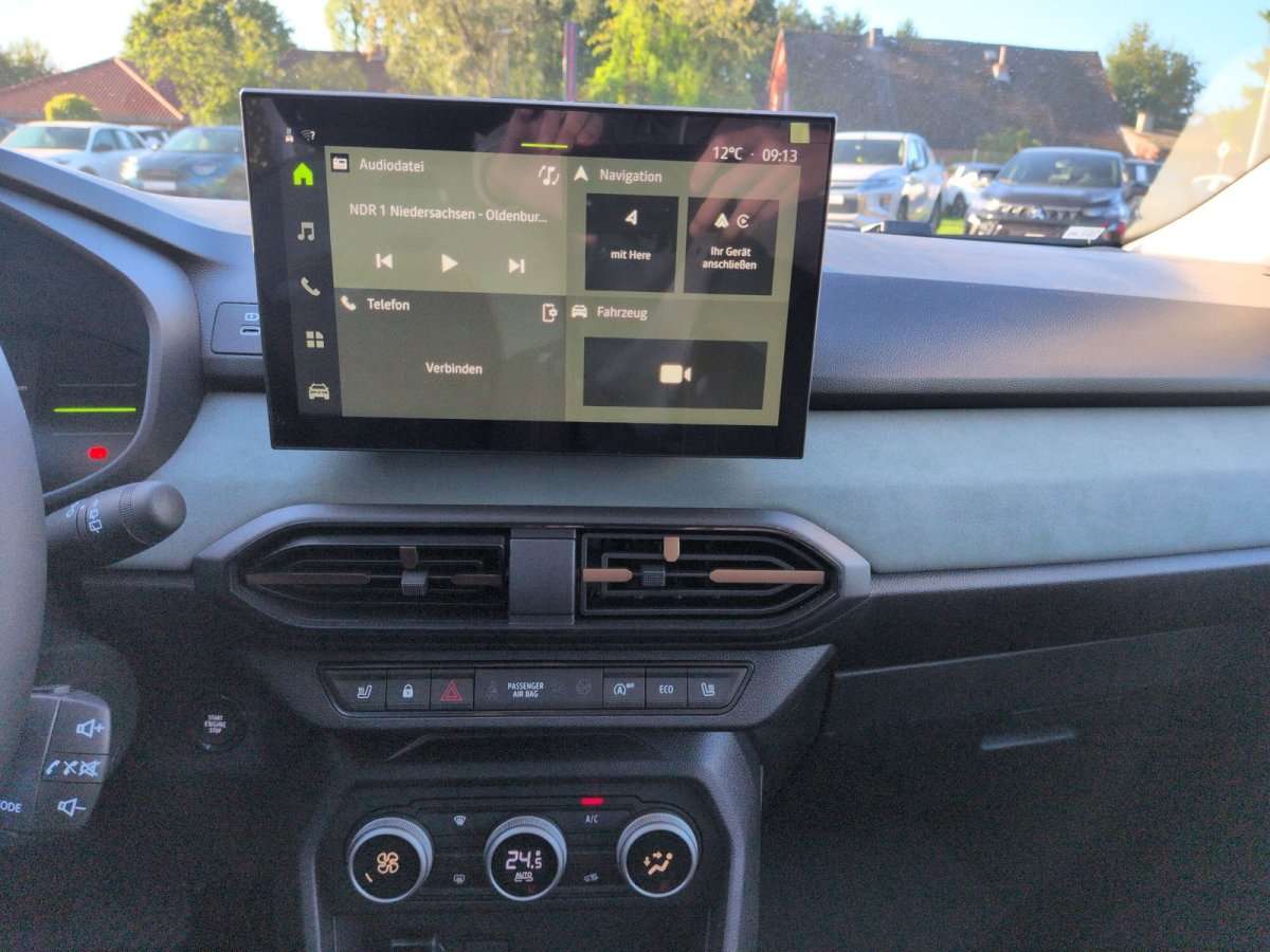 Fahrzeugbild eines Dacia Sandero
