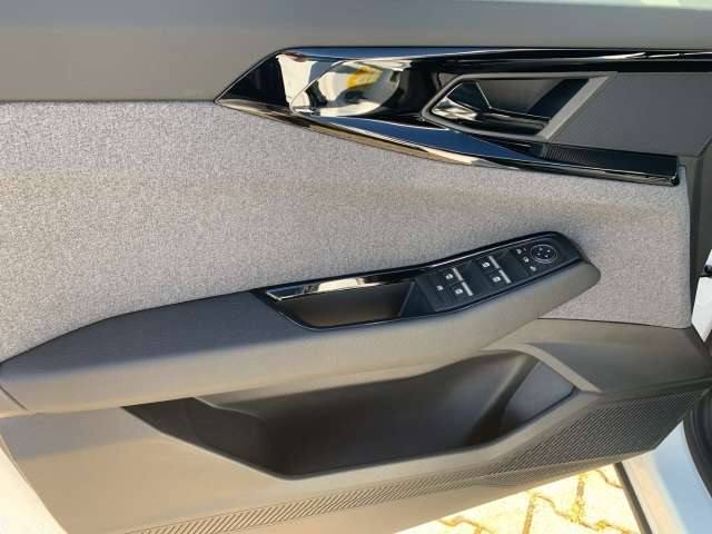 Fahrzeugbild eines Renault Austral