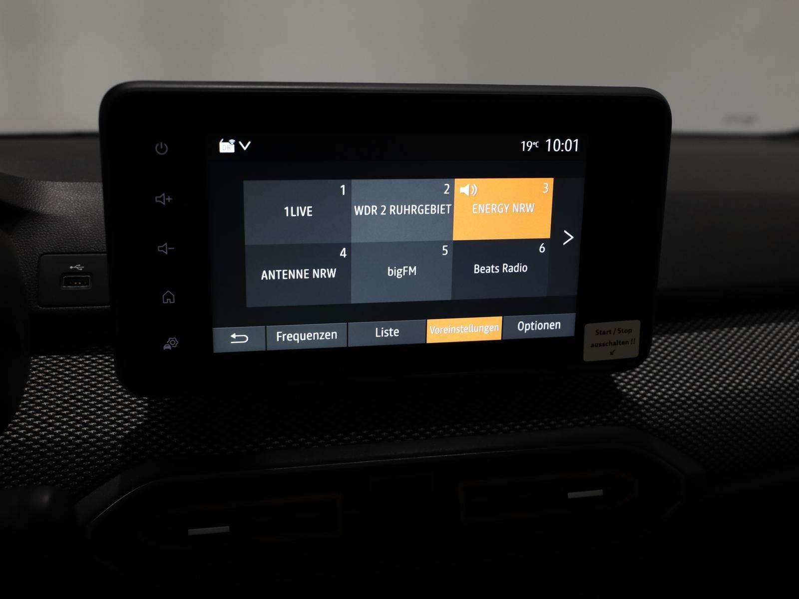 Fahrzeugbild eines Dacia Sandero