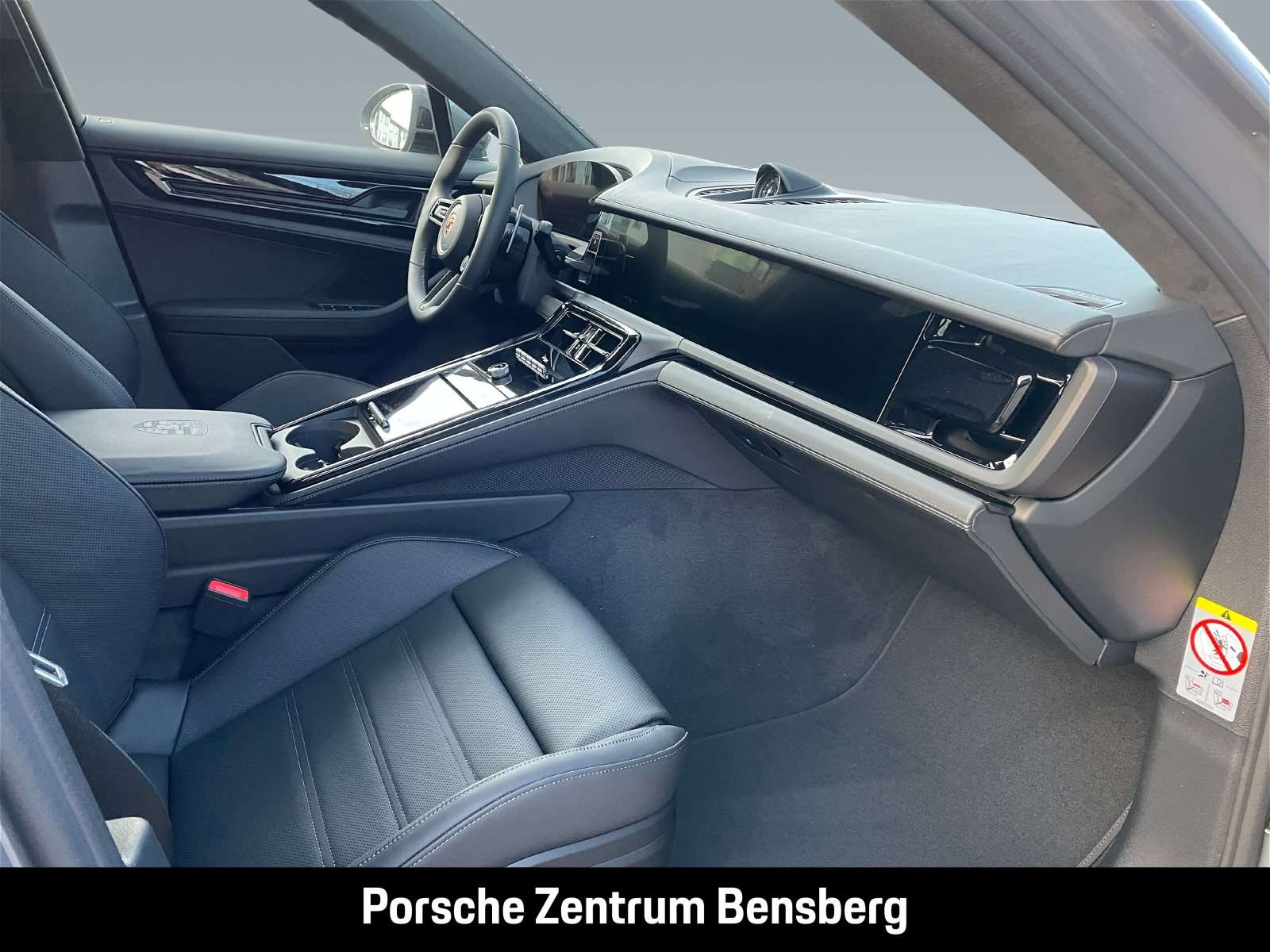 Fahrzeugbild eines Porsche Panamera