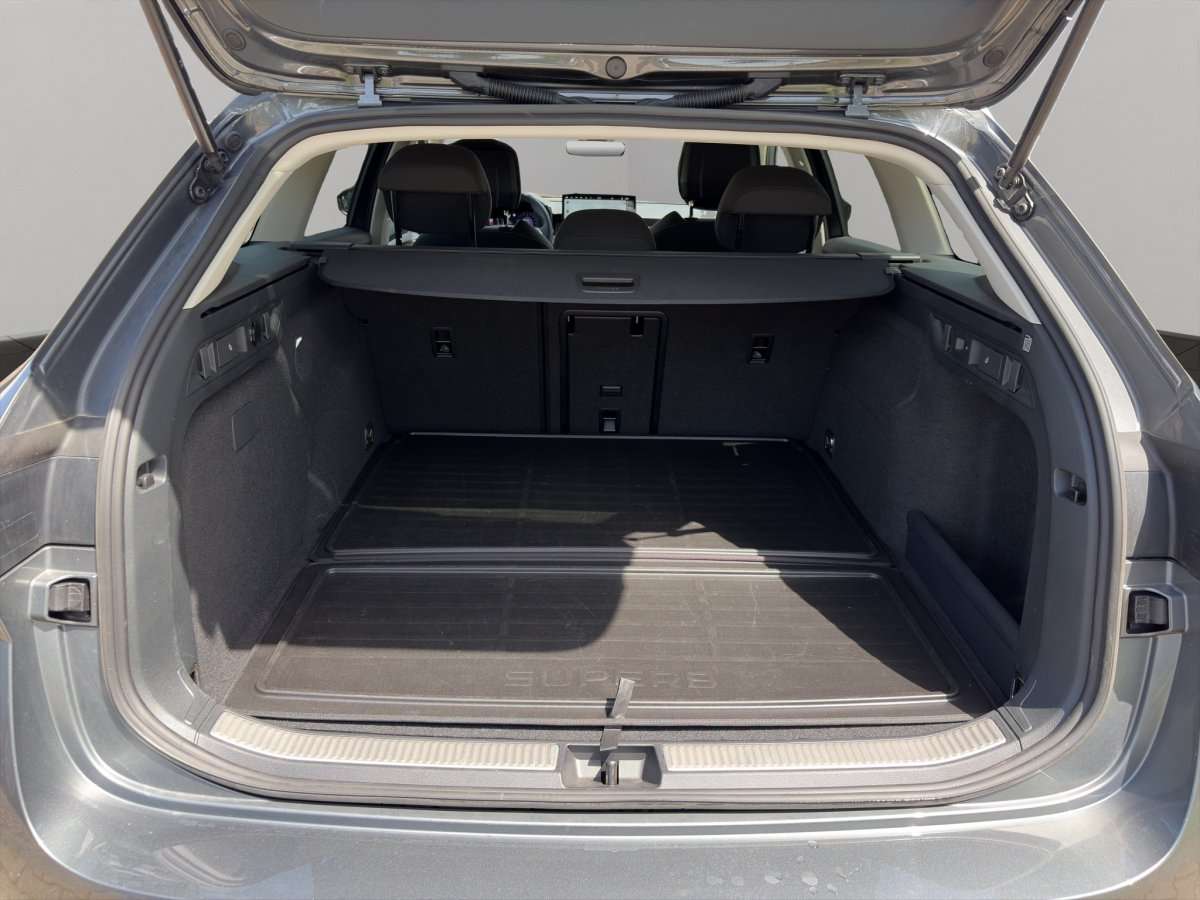 Fahrzeugbild eines Skoda Superb