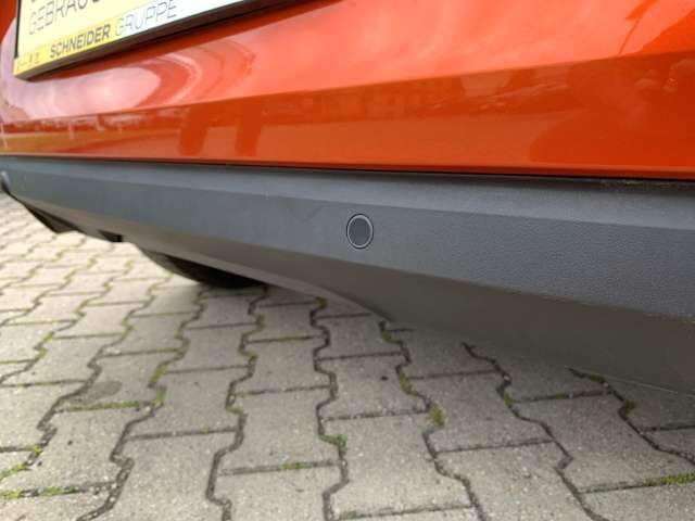 Fahrzeugbild eines Renault Clio